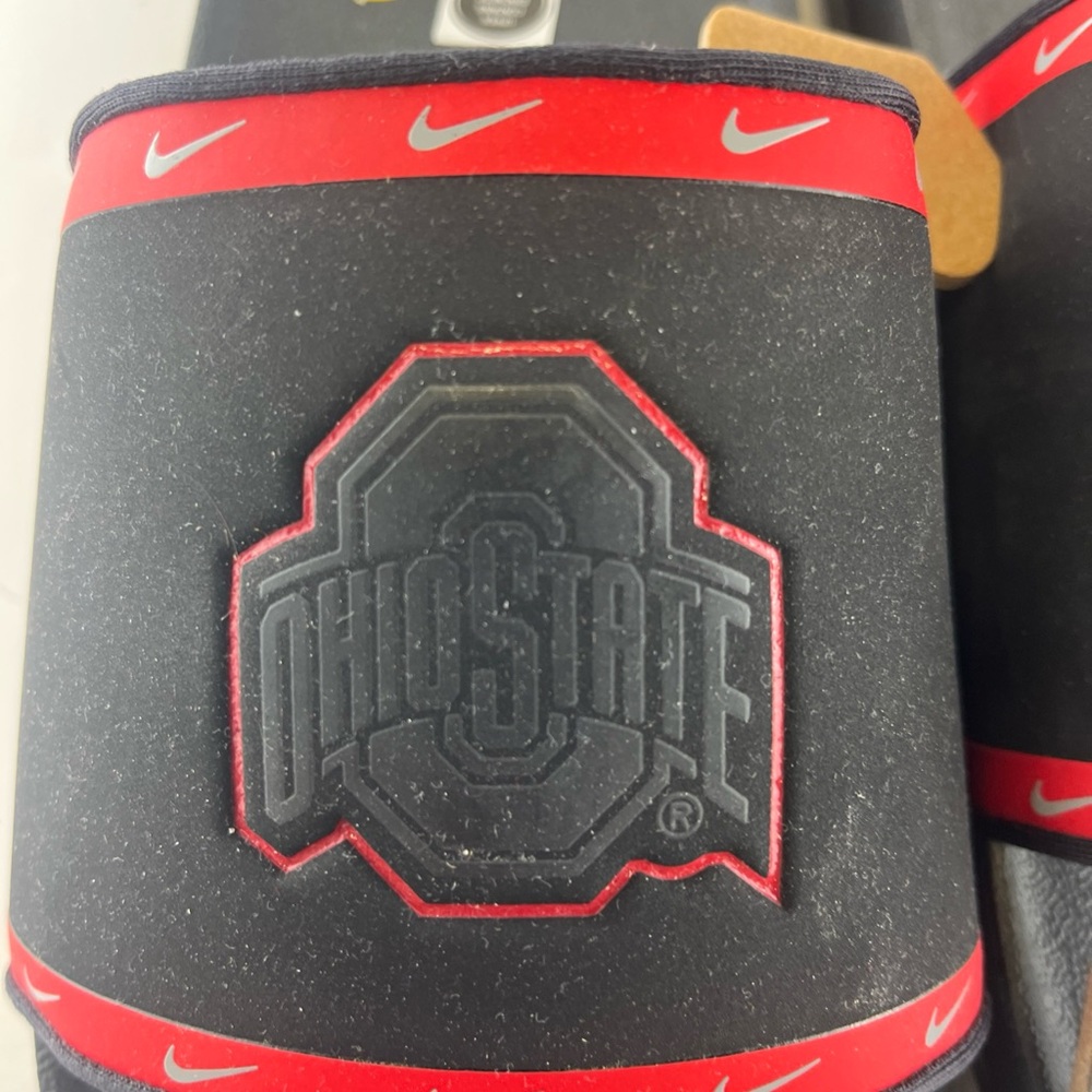 NIKE OHIO STATE OFFCOURT SLIDES SANDALS  BLACK RED RARE NEW DD0534-001 - Picture 2 of 6